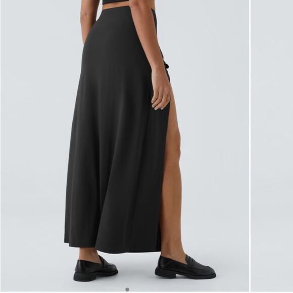 Brand New - Halara High Women’s Large Waisted Decorative Buckle Split 2-in-1 Max - Picture 4 of 8